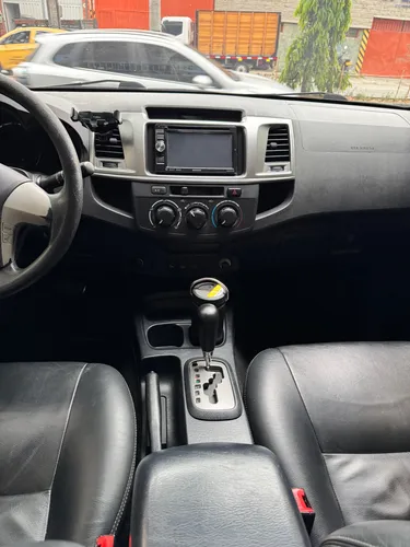 Toyota Fortuner 2.7 Sr5 4X2
