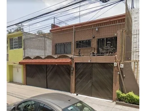 Casa En Remate En Jardín Balbuena, F-1373