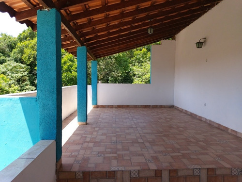 Imagem 9 de 14 de Chácara Ibiuna 1.300 Mts Casa,piscina,área Gourmet,ac Carro
