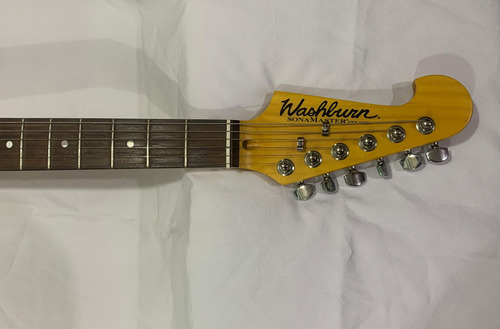 Guitarra Eléctrica Washburn