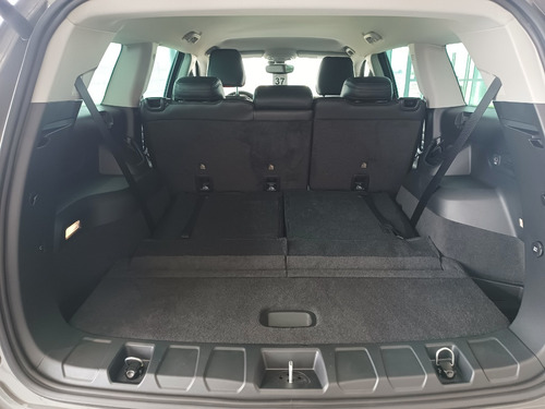 Imagen 9 de 15 de Jeep Commnader Limited 1.3t T270 -rm