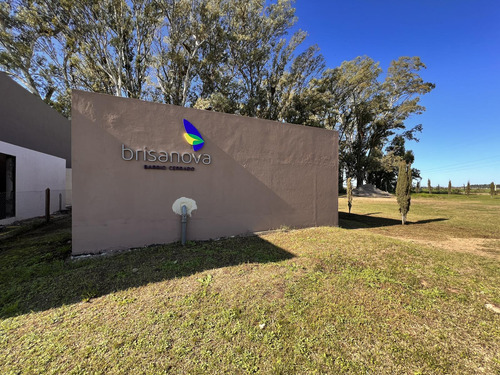 Terreno En Venta Pueblo Esther Barrio Cerrado Brisanova 300 M2 Lote 18 Gas Natural Habilitado