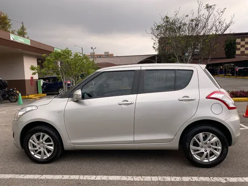 Suzuki Swift 1.2L LIVE MT