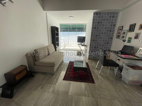 Casa En Venta En Colinas De Bello Monte Remodelada Caracas Areas Sociales Seguridad