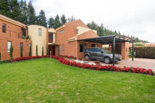 Casa En Venta En Guaymaral. Cod V6724