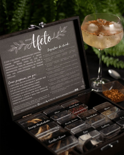 Imagem 4 de 6 de Kit Gin Afeto - 12 Especiarias + Dosador + Pegador + Tags