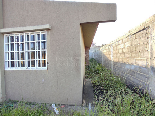 Imagen 11 de 12 de Invalmhouse Inmobiliaria. Casa En Venta. Urbanización Canaima 2. El Marques Guatire Edo. Miranda.
