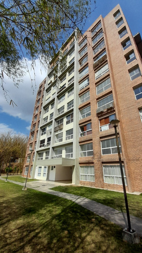 Se Vende Apartamento En Obra Gris En Urbanización Miravila