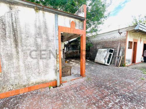 Galpón En Venta En Villa Elvira, La Plata.