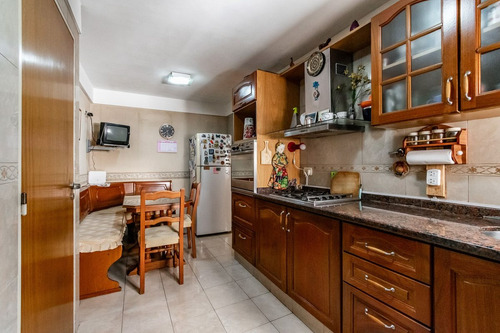 Venta Dpto 3amb C/balcón. C/coch Y Baulera. Flores