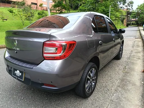 Renault Logan 1.6 Intens Aut