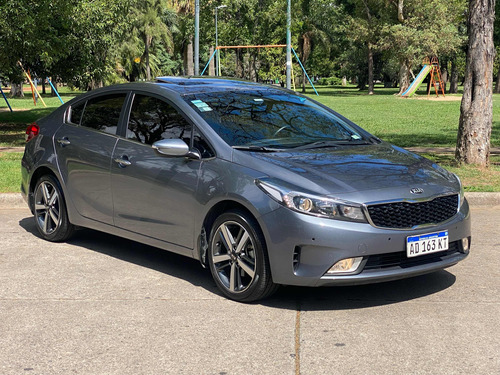 Kia Cerato 2.0 Sx At6 4 p