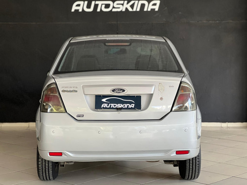 Ford Fiesta 1.6 MPI CLASS SEDAN 8V FLEX 4P MANUAL