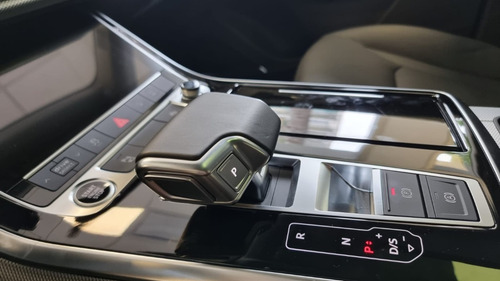 Imagen 15 de 18 de Audi Q8 55 Tfsi Quattro