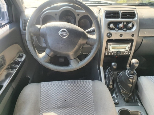 Imagen 4 de 8 de Nissan Frontier 2005 2.8 Se 4x4 Financio (aty Automotores)