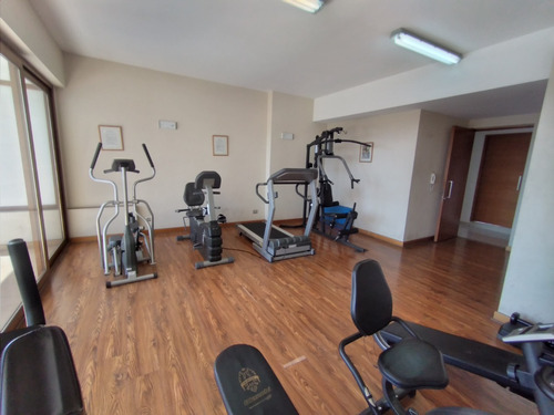 Venta, Excelente Depto A Pasos De Manquehue 4d / 4b