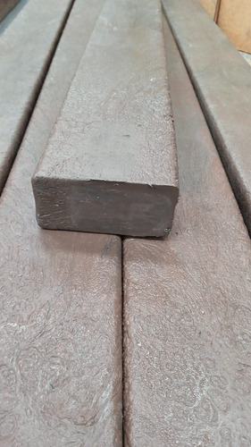 Polín Plástico O Barrote De Plástico 9cmx9cmx2.90m