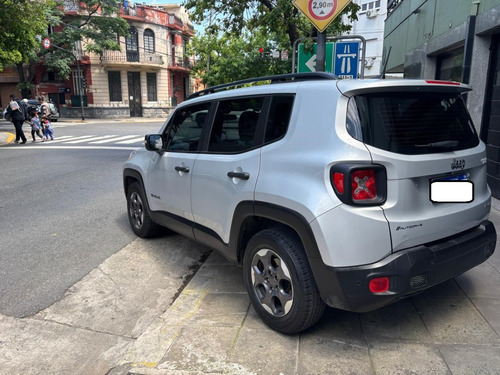 Jeep Renegade 1.8 Sport Plus