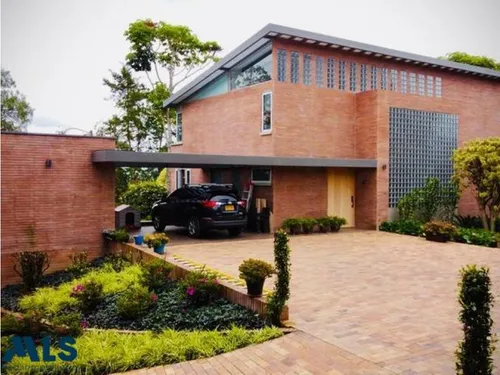 Casa Campestre Única En Su Género(mls#247958)