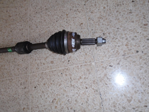 Imagen 2 de 2 de Vendo Eje Y Punta De Flecha De Chevrolet Aveo Año 1997
