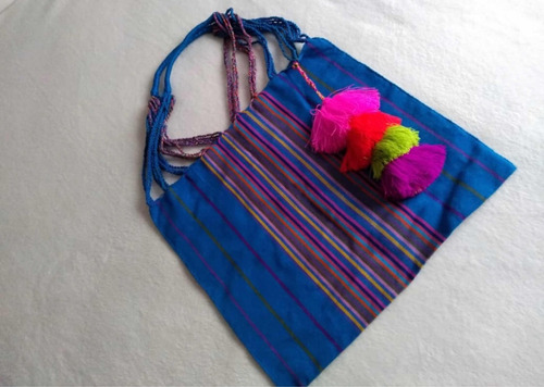 Cartera Artesanal Bordada Mexicana