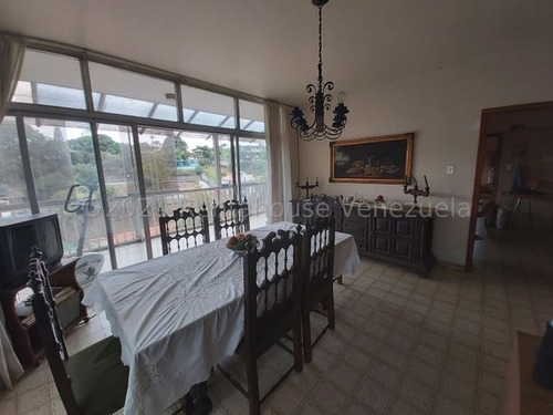 Imagen 12 de 15 de Venta De Impecable Casa En Cumbres De Curumo / Ofc 21-25808