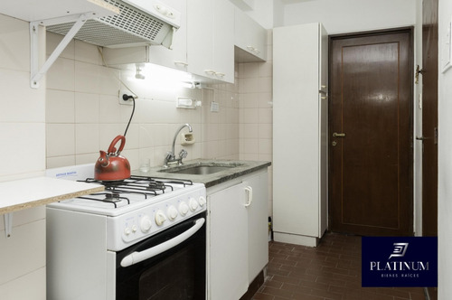Imagen 11 de 30 de Vende Amplio Departamento Sobre Av. Belgrano Al 2000