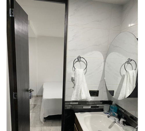 Imagen 7 de 17 de Aparta Suite Acabados Y Muebles De Lujo A Metros Del Poblado