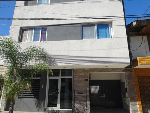 Imagen 2 de 11 de Excelente Departamento Con Cochera