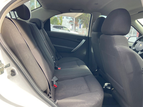 Imagen 14 de 14 de Chevrolet Aveo 2017 1.6 Lt Mt
