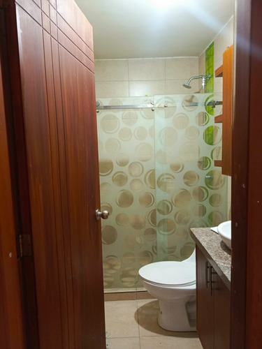 Bonita Casa De Doble Planta Dentro De Un Conjunto Residencia