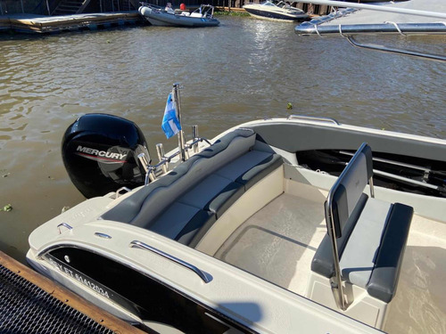 Lancha Prinz 700 Consola Central Tender Tipo Importada