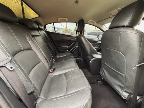 Mazda 3 Touring
