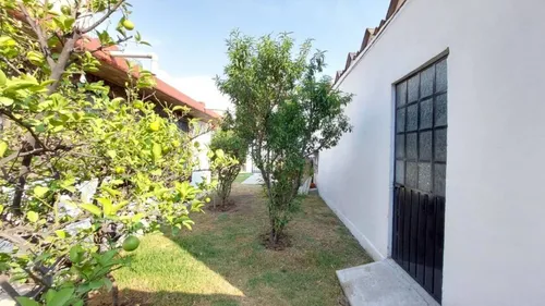 Amplia Casa En Venta En Esquina, Rápida Salida A Cdmx Y También Al Aifa