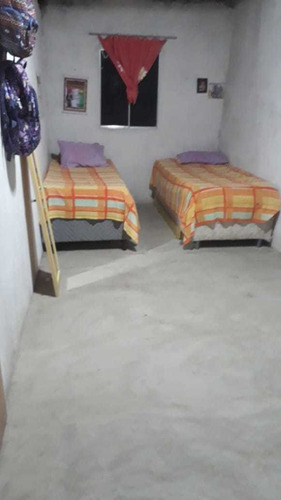 Imagem 9 de 10 de Casa / 3 Quartos /2 Banheiros, 2 Andar- Troca Ou Vende