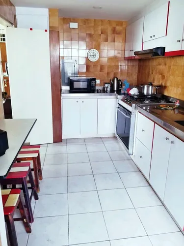 Amplio Apartamento De 2 Alcobas En Santa Paula. 90 M2. Piso 4 Con Ascensor.