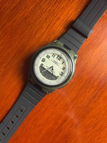 Reloj Casio Aw-80 Seminuevo