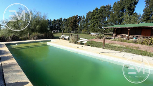 Venta Cabaña Sobre Gran Fracción De 4 Lotes Presidente Perón