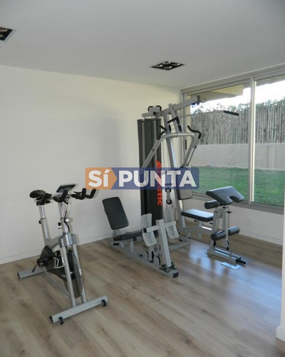 Imagen 20 de 26 de Penthouse 2 Dormitorios Con Parrilla