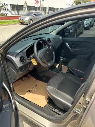 Renault Logan 1.6 Authentique / Life