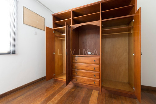 Apartamento Para Alugar Na Avenida Bartolomeu Mitre, Leblon, Rio De Janeiro - Rj - Liv-0400