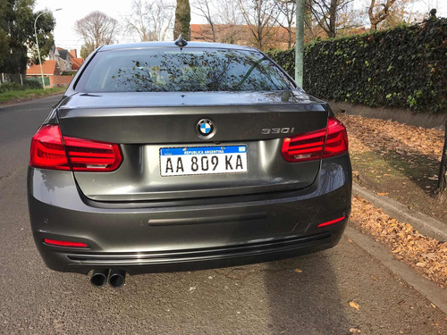 Imagen 4 de 9 de Bmw Serie 3 3.0 330i Sedan Sport Line 252cv 2017