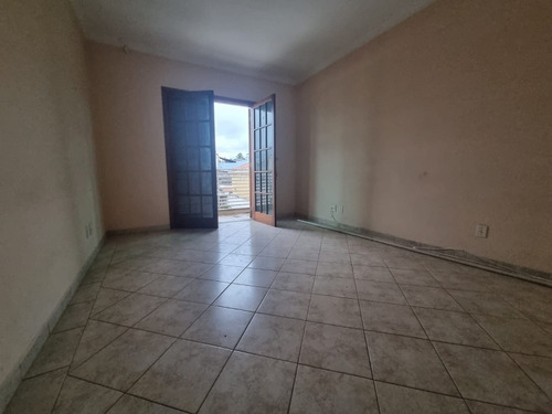 Imagem 21 de 30 de Sobrado Amplo Com Ótima Localização * Aceita Financiamento E Permuta * Agende Sua Viita. - Ca00370 - 67859742