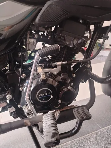 Motocicleta Bajaj Modelo 2023 Papeles Al Día Como Nueva