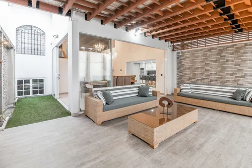 Casa En Venta En La Flora. Cod V6527