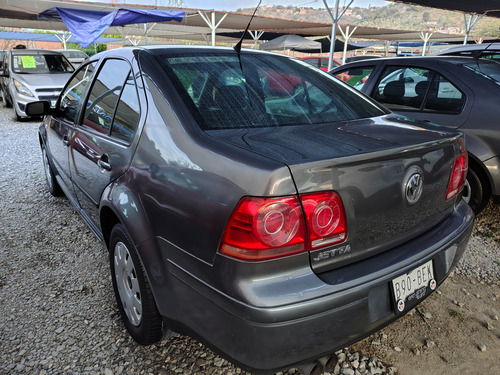 Volkswagen Jetta 2.0 City 5vel Mt