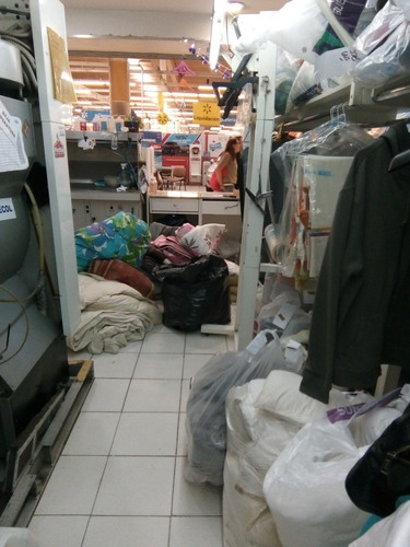 Imagen 9 de 14 de Tintoreria Y Lavanderia (en Super Mercado)marca Recocida