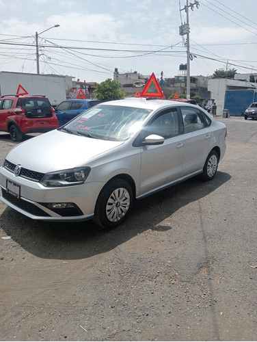 Volkswagen Vento 1.6 Starline At