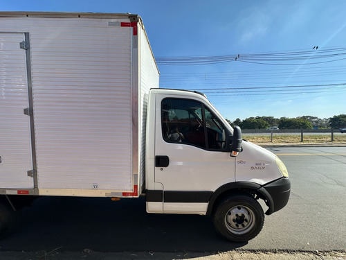 Iveco Daily 35s14 Bau 2013 Completa - Covelp Americana