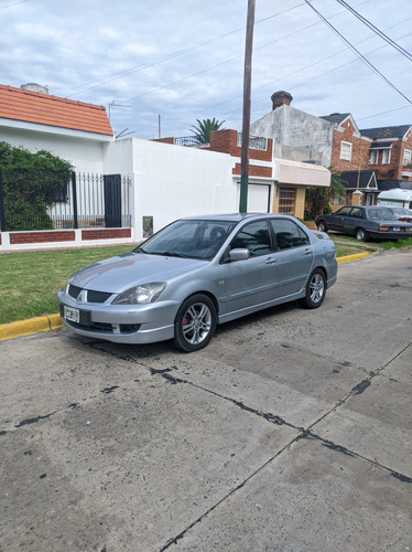 Mitsubishi Lancer 2.0 Intense 